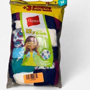12 pack of Girls Hanes size 14 Taggles Briefs. NWT